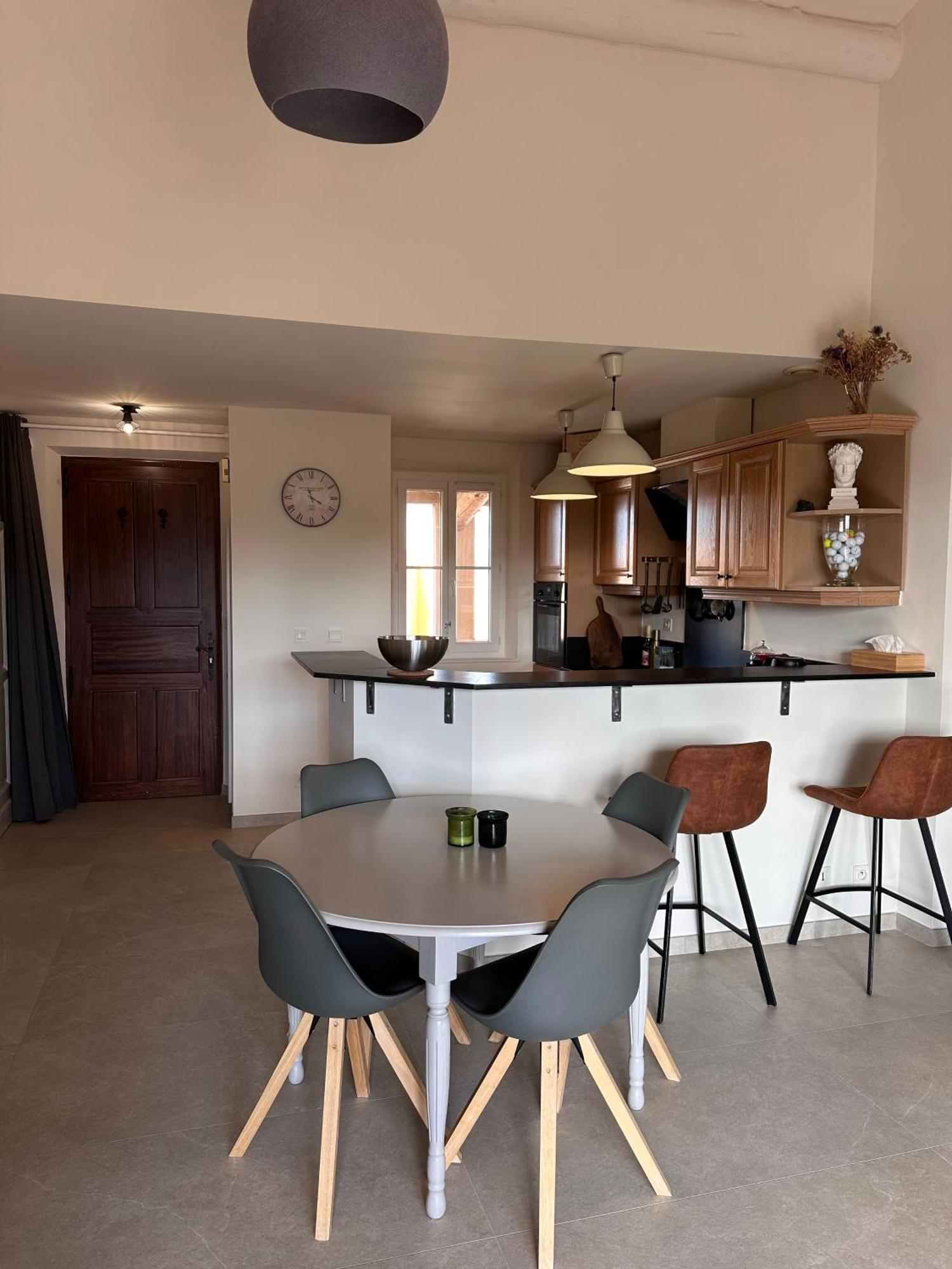 Appartement Clim & Piscine Sur Golf Pont-Royal Zewnętrze zdjęcie
