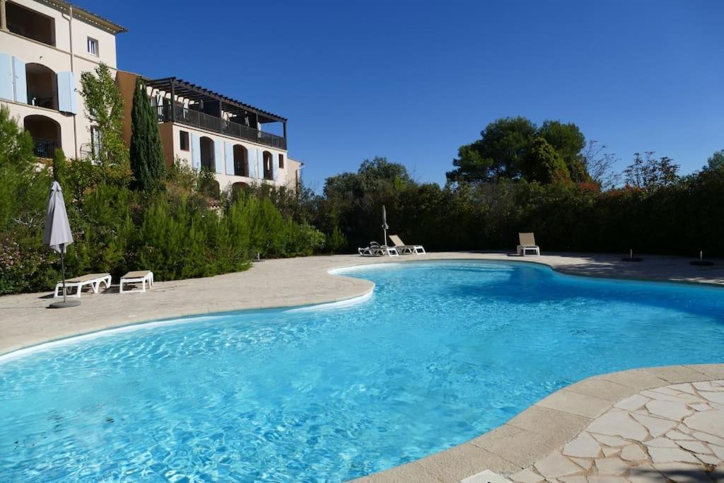 Appartement Clim & Piscine Sur Golf Pont-Royal Zewnętrze zdjęcie